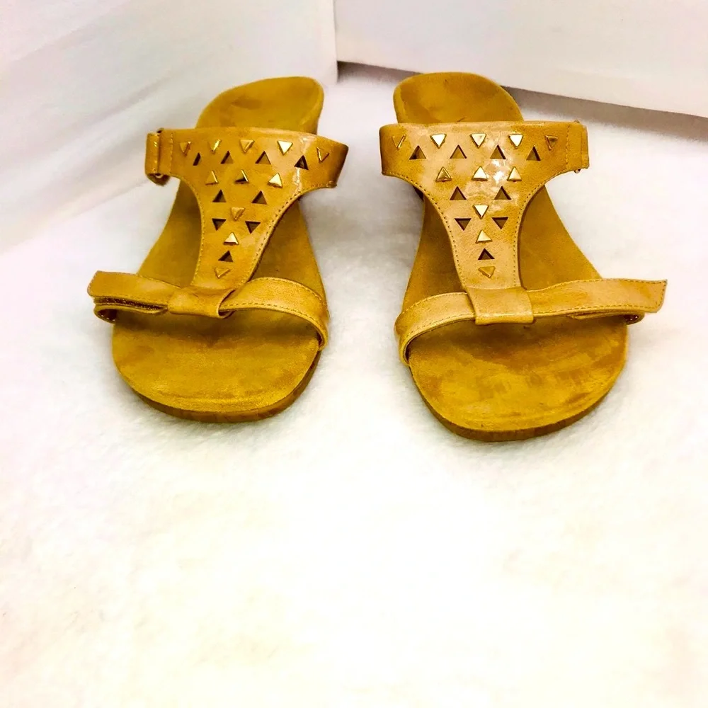 Vionic Sandals* - Picture 3 of 9